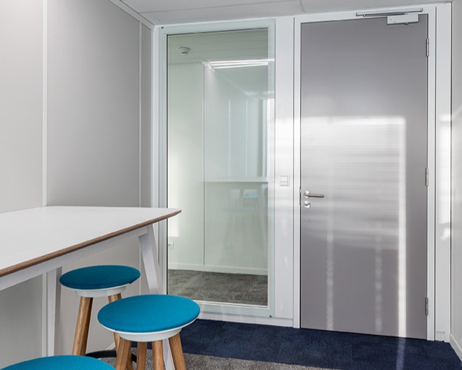 Tertia Office Solutions, spécialistes en aménagement de bureaux professionnels - Cloison coupe-feu salle de réunion